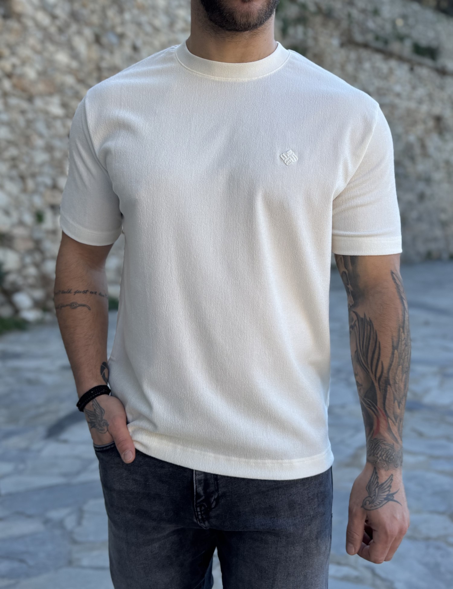 Marrakech ανδρική εκρού κοντομάνικη μπλούζα με ανάγλυφο ύφασμα TST2752